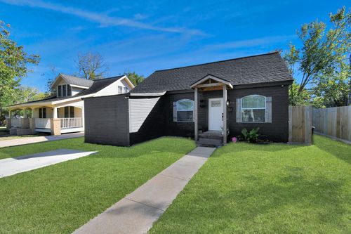 115 Morrell St, Baytown, TX, 77520-2617 | Card Image