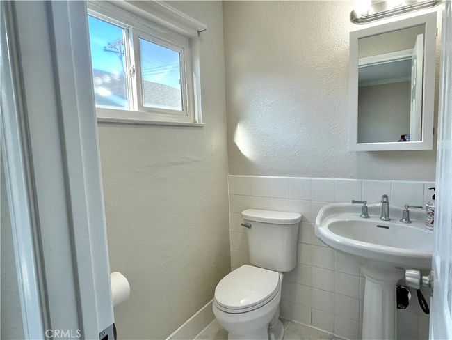 14332 Thunderbird Cir, House other with 4 bedrooms, 2 bathrooms and 2 parking in Huntington Beach CA | Image 12