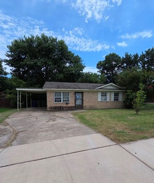 1122 Curtis Dr, Garland, TX, 75040-7419 | Card Image