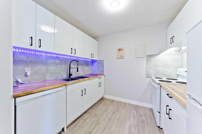 706 - 4944 Dalton Drive Nw, Home with 2 bedrooms, 1 bathrooms and 1 parking in Calgary AB | Image 4