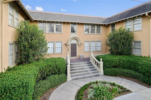 apt-k-5607 Prytania St, New Orleans, LA, 70115-4271 | Card Image