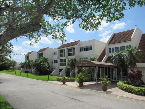 apt-108-100 Lakeview Dr, Weston, FL, 33326-2504 | Card Image