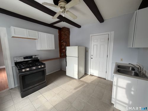 apt-1-571 Baldwin St, Waterbury, CT, 06706-1505 | Card Image