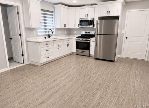 213-221 Route 9w, Haverstraw, NY, 10927-1043 | Card Image