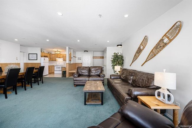 313 - 1320 Henry Rd, Condo with 3 bedrooms, 2 bathrooms and 1 parking in Courtenay BC | Image 4