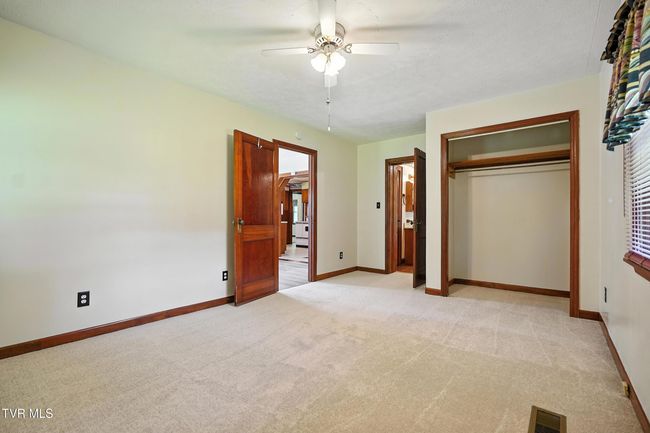 7742 S Fork Rd, House other with 2 bedrooms, 2 bathrooms and null parking in Pound VA | Image 18