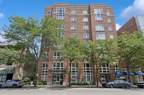 apt-304-811 Chicago Ave, Evanston, IL, 60202-2392 | Card Image