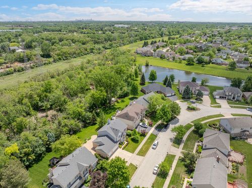 1311 Callen Ln, Des Plaines, IL, 60016-8740 | Card Image