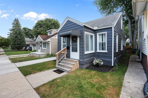 1100 Rosewood St, Ferndale, MI, 48220-1927 | Card Image