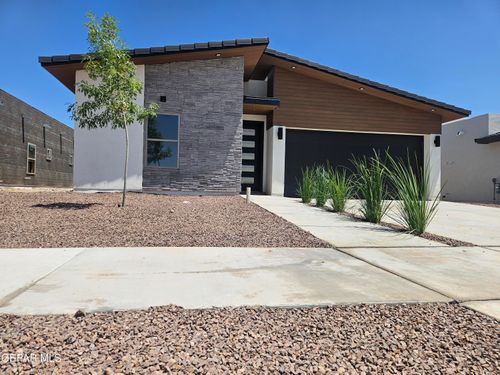 933 Ada Ln, El Paso, TX, 79932-2817 | Card Image