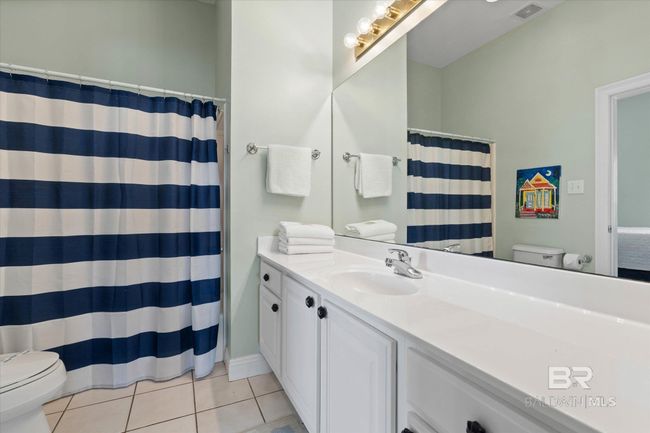 Bathroom | Image 9