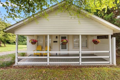 257 Stegall Dr, Jasper, GA, 30143-1527 | Card Image