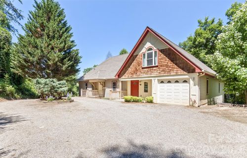 15 Village Green Dr, Alexander, NC, 28701-0046 | Card Image