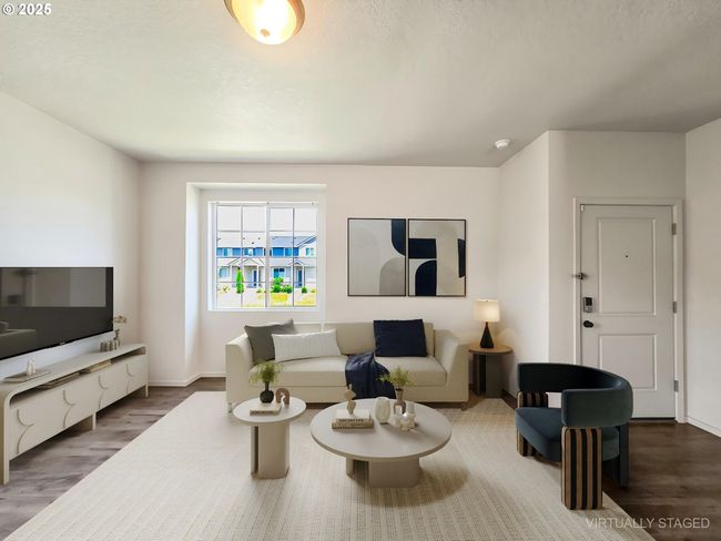 2220 Se 16 Th St, House attached with 3 bedrooms, 3 bathrooms and 2 parking in Gresham OR | Image 6