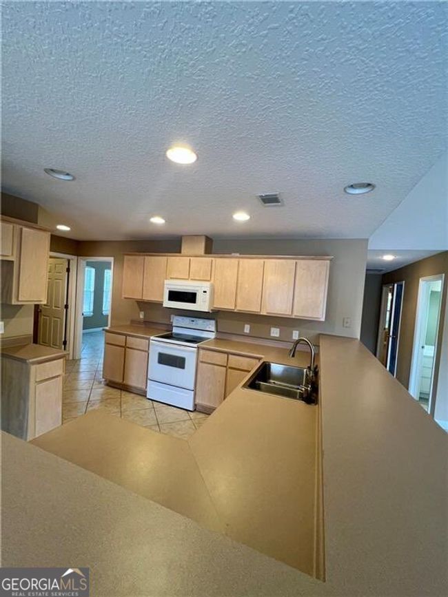 325 & 327 Windridge Dr, House other with 6 bedrooms, 4 bathrooms and null parking in Brunswick GA | Image 5
