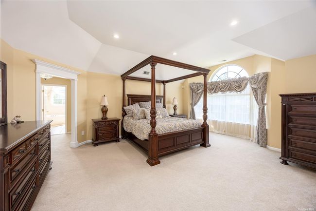 3 Mulberry Ct, House other with 5 bedrooms, 5 bathrooms and null parking in Miller Place NY | Image 18