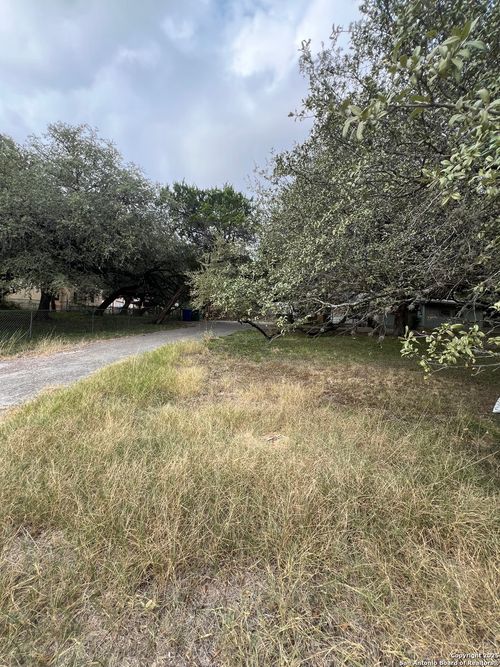 11811 Orsinger Ln, San Antonio, TX, 78230-1407 | Card Image
