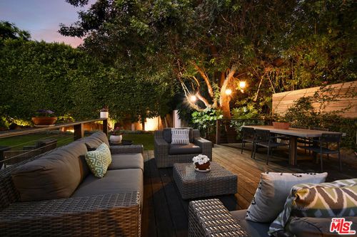 5460 Noble Ave, Sherman Oaks, CA, 91411-3913 | Card Image