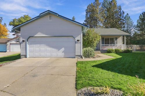 2623 Wheaton St, Cheney, WA, 99004-2186 | Card Image