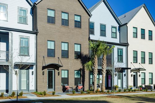 4-1515 Martel St, Mount Pleasant, SC, 29464-3889 | Card Image