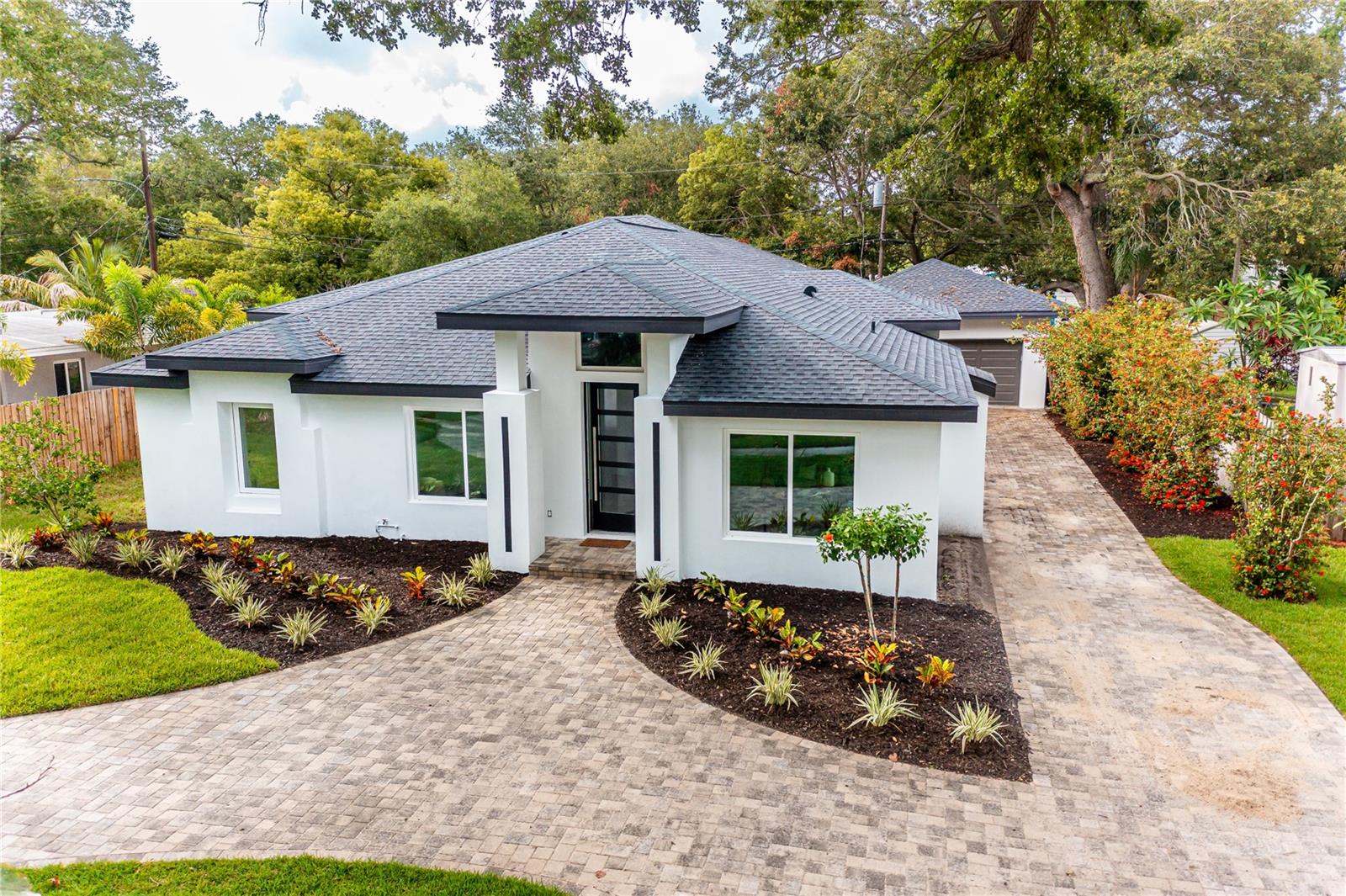 27th Ave, Saint Petersburg, FL 33710