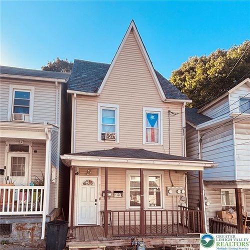 712 Ontario, Bethlehem City, PA, 18015 | Card Image