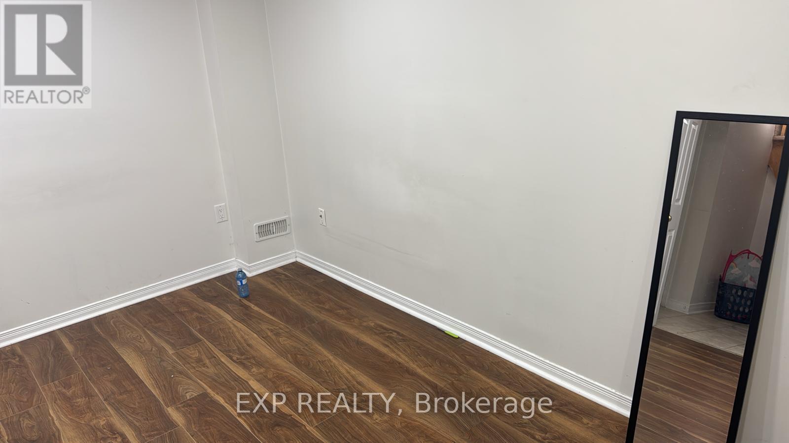 Residential Lease in Brampton (Fletcher's Creek South) 3