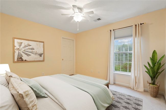 927 Castlegate Cir, House other with 3 bedrooms, 3 bathrooms and 2 parking in Greensburg PA | Image 15