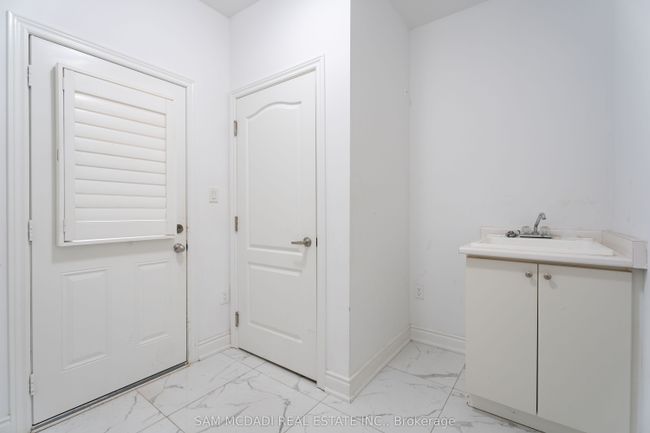 28 Clockwork Dr, House other with 7 bedrooms, 7 bathrooms and 2 parking in Brampton ON | Image 32