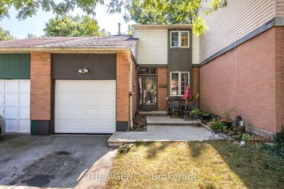 1004 Elizabeth Pl, Home with 3 bedrooms, 2 bathrooms and 3 parking in Oakville ON | Image 1