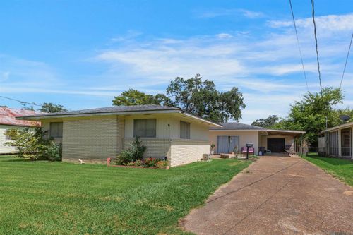 104 Virginia St, Jeanerette, LA, 70544-3438 | Card Image