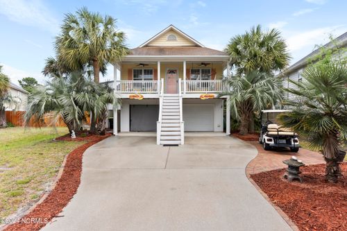 116 Palm Breeze Dr, Carolina Beach, NC, 28428-4216 | Card Image