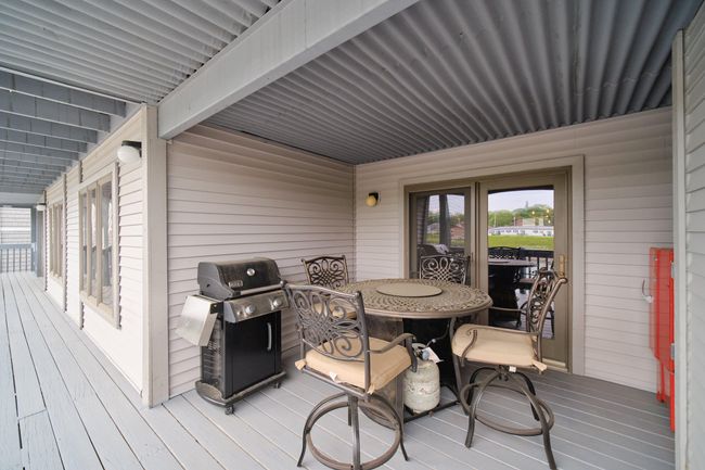 APT-8 - 317 5 Th Ave, Condo with 2 bedrooms, 1 bathrooms and null parking in Manistee MI | Image 29