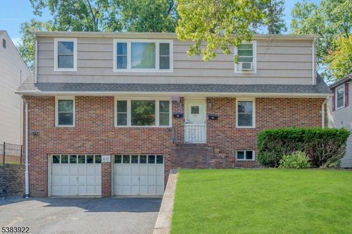 60 Bank St, Midland Park, NJ, 07432-1702 | Card Image