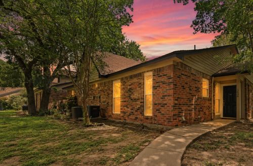 1404-1601 Faro Dr, Austin, TX, 78741-5014 | Card Image