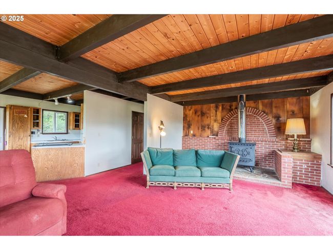 Kitchen/Living Room | Image 6