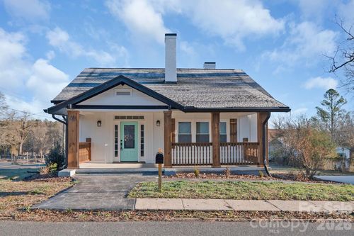 612 W Elliott St, chester, SC, 29706-2748 | Card Image