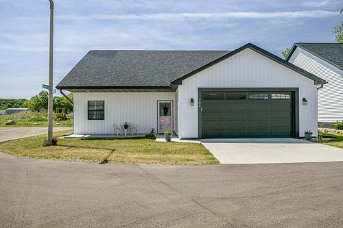 201 Boann Ter, Belleville, WI, 53508-9199 | Card Image