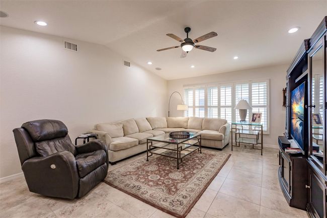 103 Colony Point Dr, House other with 3 bedrooms, 2 bathrooms and null parking in PUNTA GORDA FL | Image 9