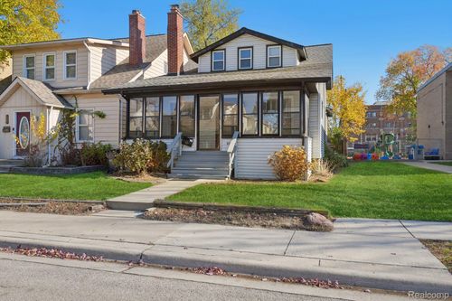 611 S West St, Royal Oak, MI, 48067-2540 | Card Image