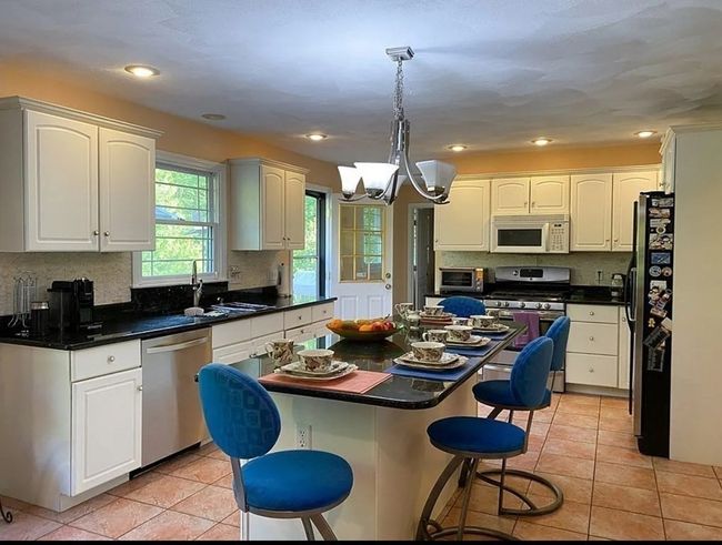 NA - 338 River Rd, House other with 4 bedrooms, 3 bathrooms and 2 parking in Andover MA | Image 9