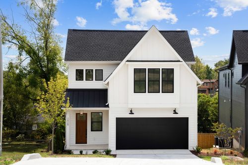 2428 Brittany Dr, Nashville, TN, 37206-1516 | Card Image