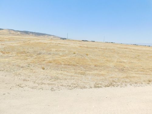 102 E Lancaster Blvd, Lancaster, CA, 93535-2533 | Card Image