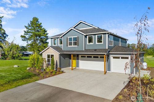 17711 11th Ave Ne, Arlington, WA, 98223-9625 | Card Image