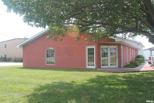 1300 N Reed Station Rd, Carbondale, IL, 62902-7309 | Card Image