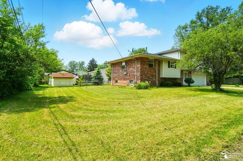21302 Dean St Street, Brownstown Charter Township, MI, 48174 | Card Image