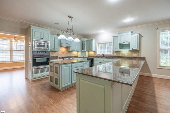 323 Waters Rd, House other with 5 bedrooms, 5 bathrooms and 2 parking in Taylors SC | Image 5