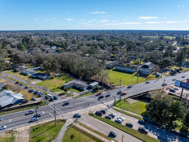 100TwinOaks-5 | Image 6