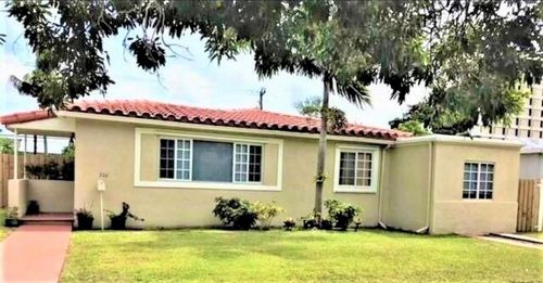 700 Ne 168th St, North Miami Beach, FL, 33162-2428 | Card Image