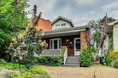 22 Hadley Rd, Toronto, ON, M4S2N9 | Card Image